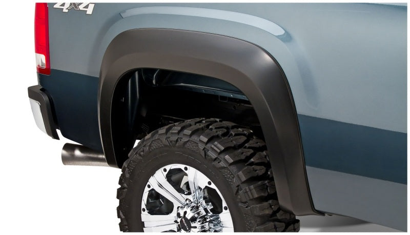 Bushwacker 07-13 GMC Sierra 1500 Fleetside Extend-A-Fender Style Flares 4pc 78.7/97.6in Bed - Black