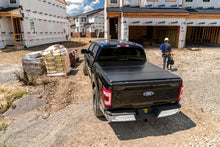 Load image into Gallery viewer, UnderCover 04-21 Ford F-150 5.5ft Triad Bed Cover